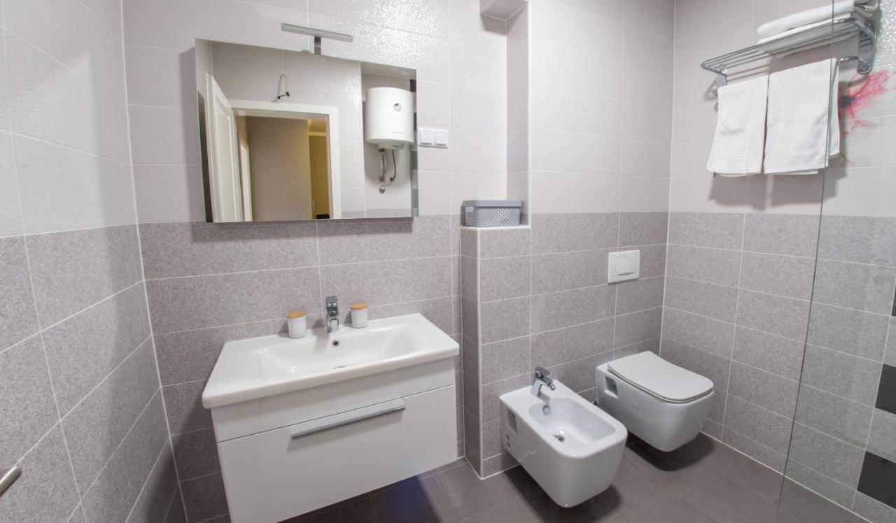 Apartment Light De Luxe - With Old Bridge View Mostar Exterior photo
