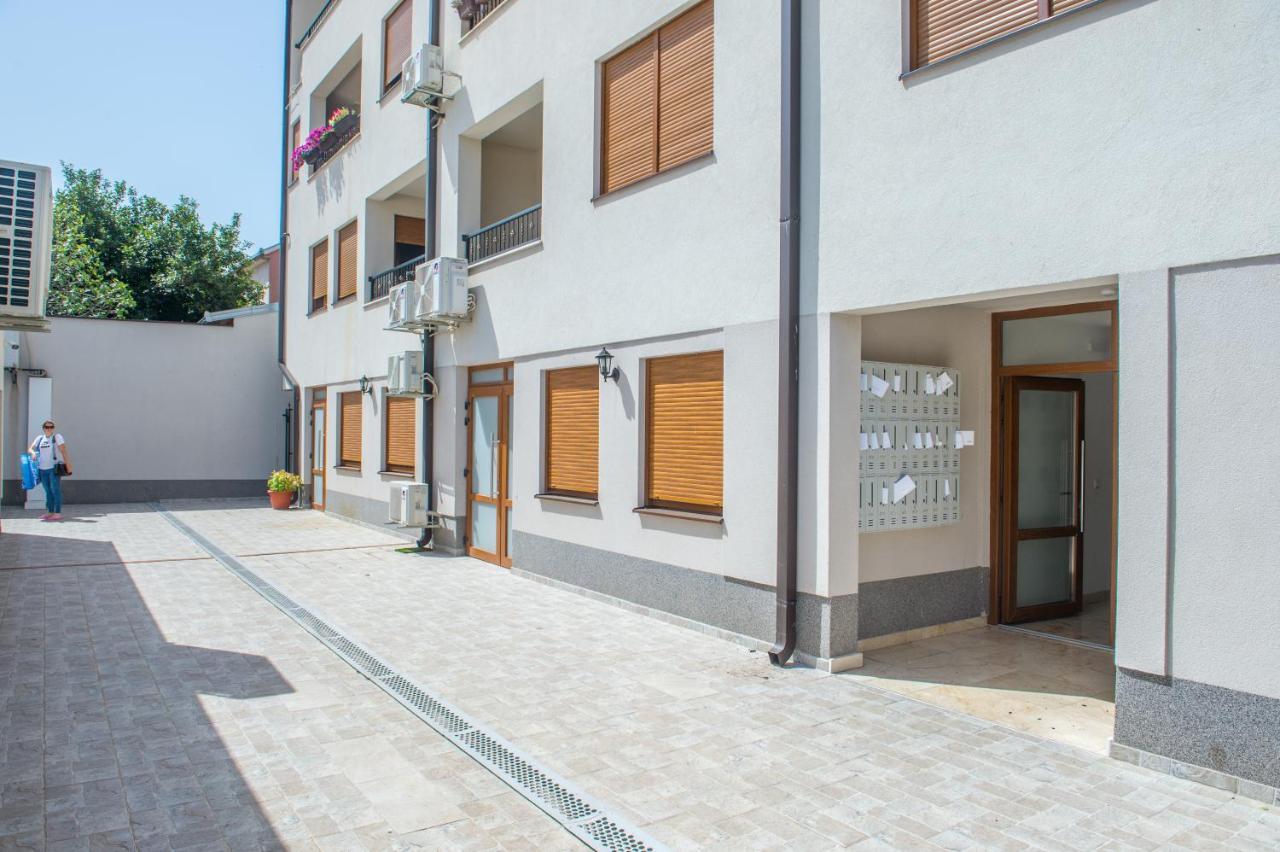 Apartment Light De Luxe - With Old Bridge View Mostar Exterior photo