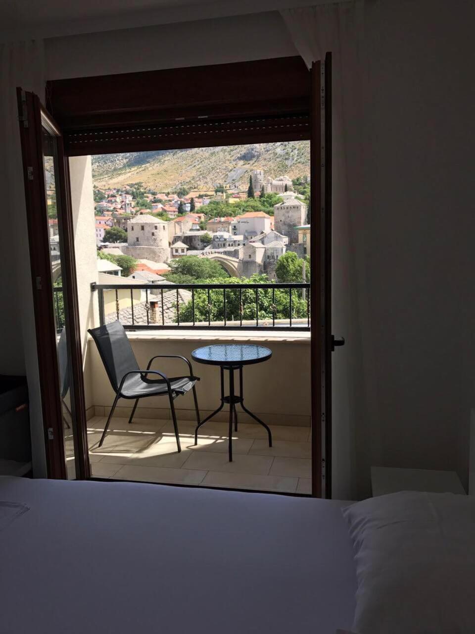Apartment Light De Luxe - With Old Bridge View Mostar Exterior photo